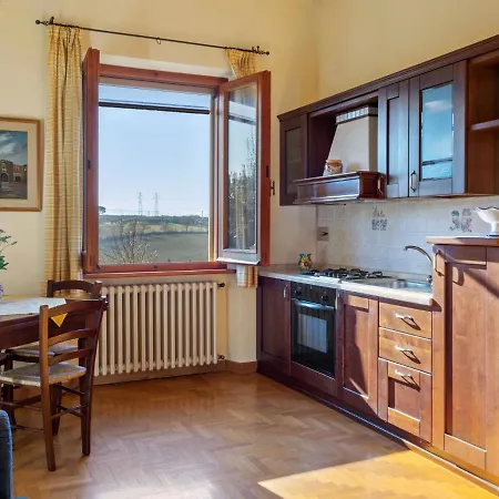 Tatil Evi Blissful In Castiglione Del With Swimming Pool