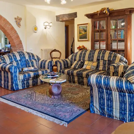 Blissful In Castiglione Del With Swimming Pool * Castiglione del Lago